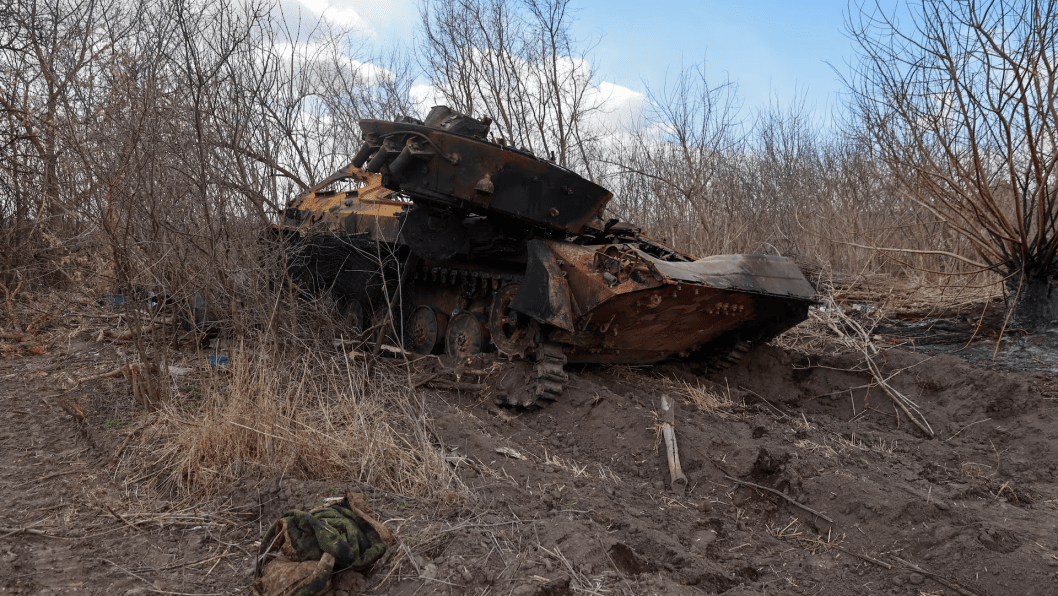 Guerra en Ucrania hoy: Rusia lanza 230 ataques masivos y sufre más de 1.200 bajas sin avances