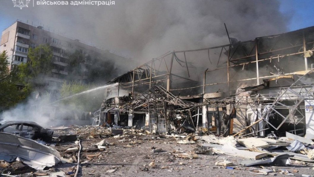 Russian Forces Strike a Residential Area in Zaporizhzhia, Killing 12