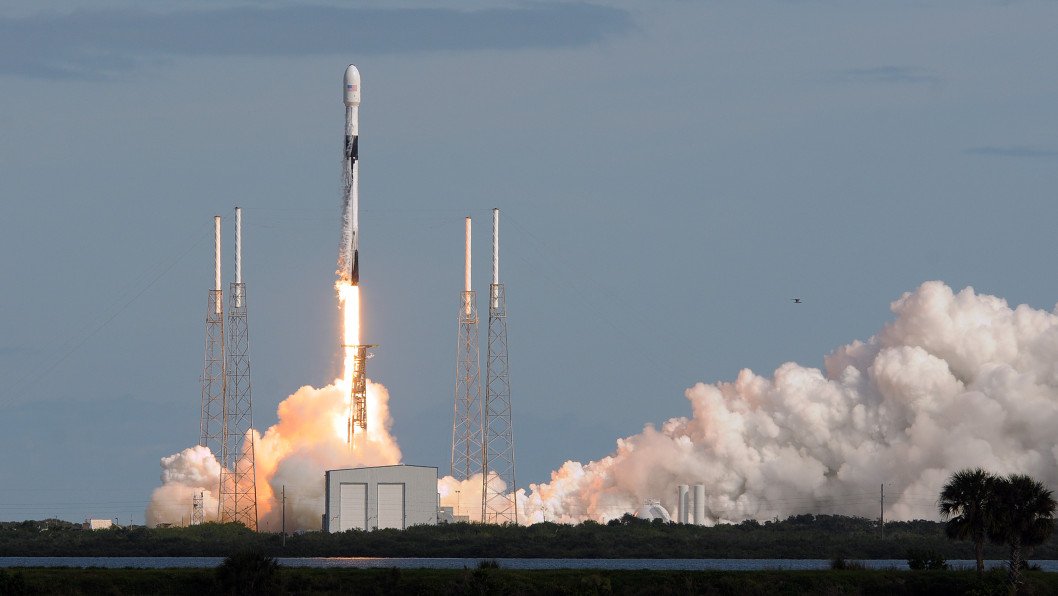 Russia Developing Space Weapons That Could Target Starlink Satellites, Says Forbes