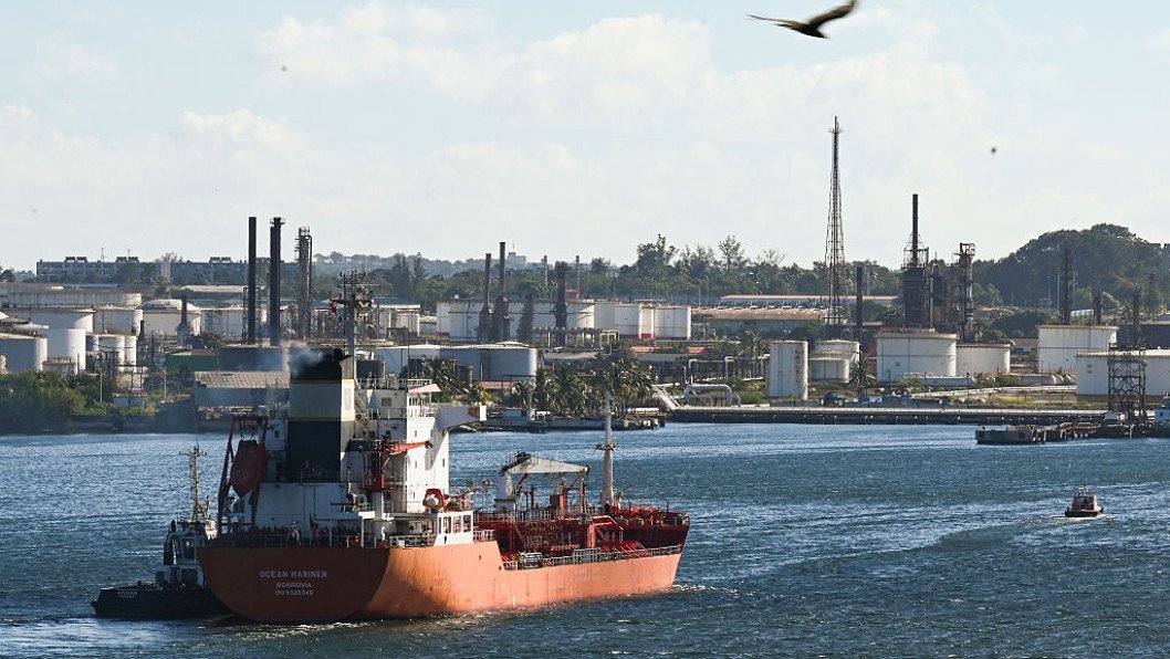 Russia to Ship “Humanitarian” Oil to Cuba, Defying Trump’s Tariff Threats