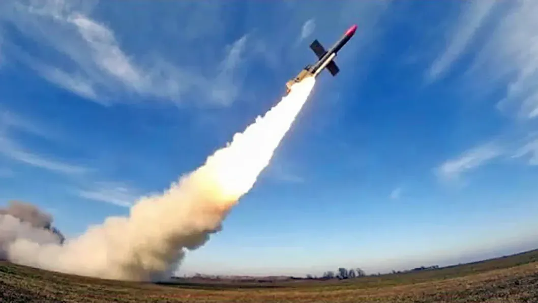 Ukraine Reportedly Lanches Its Highly Anticipated Flamingo Long-Range Cruise Missile for the First Time, Video