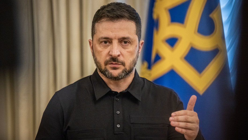 “Two Old Men Chatting”: Zelenskyy Responds to Lukashenko’s Peace Pitch With Putin