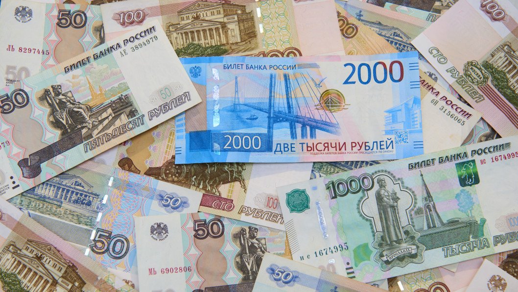Putin Squeezes $4.6 Billion From Businesses Through “Voluntary Contributions” to Plug Budget Deficit