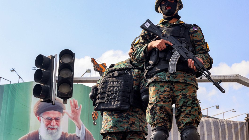 US Defense Secretary Warns Russia Against Getting Involved in Iran Conflict