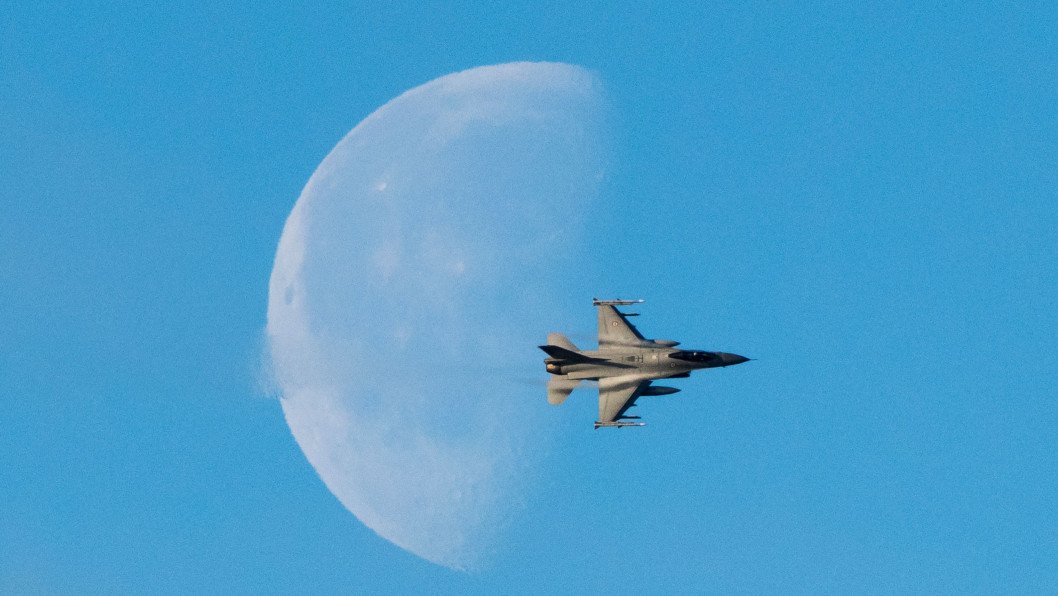 Norway Pledges $190M for Ukraine’s Long-Range Ammo Needs, F-16 Support and Drone Deal