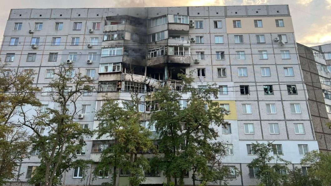 Russia Strikes Kherson at Sunrise, Leaving 19 Civilians Injured, Including Children
