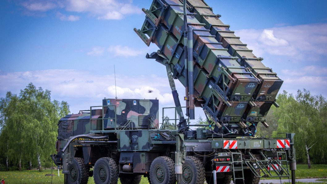 Trump Reportedly Considers Sending New Patriot System to Ukraine Amid Rising Airstrikes