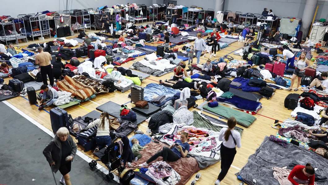 Trump Administration Moves to End Protections for 240,000 Ukrainian Refugees, Reuters Reports