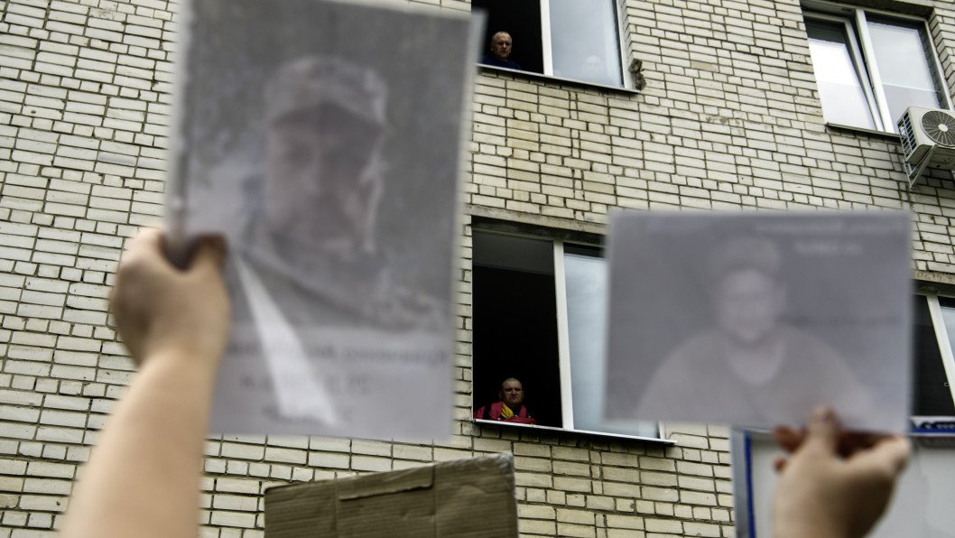 Ukraine Alleges Russia Hid Own War Dead Among Ukrainian Repatriations
