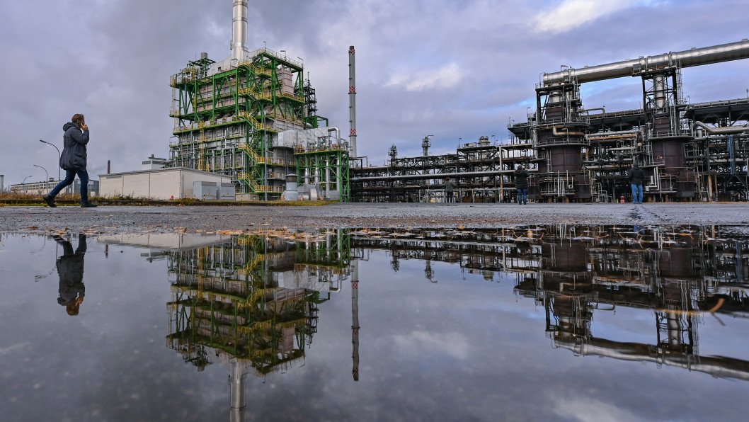 Bulgaria to End Russian Gas Transit by 2026, Shift to LNG Supply