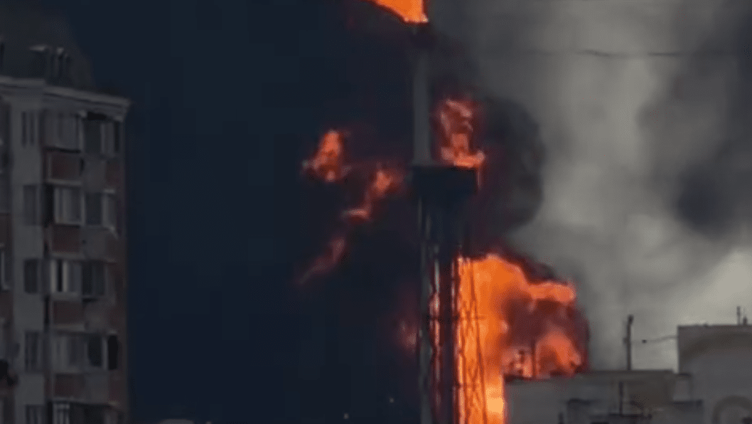 Ukrainian Drones Strike Moscow Oil Refinery as Massive Overnight Attack Hits Russian Capital