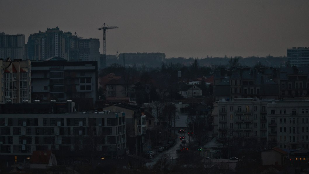 Russian Strike on Odesa Knocks Out Power, Water, and Heating in Densely Populated District