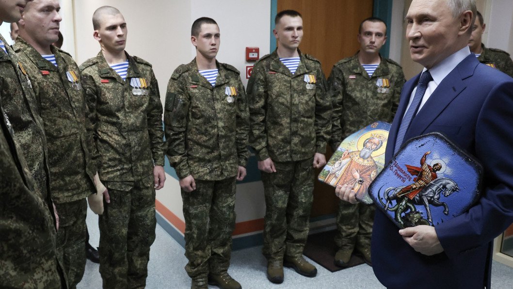 Russia Arms Serial Killers to Fight in Ukraine: Murderers Turned Soldiers on the Frontline