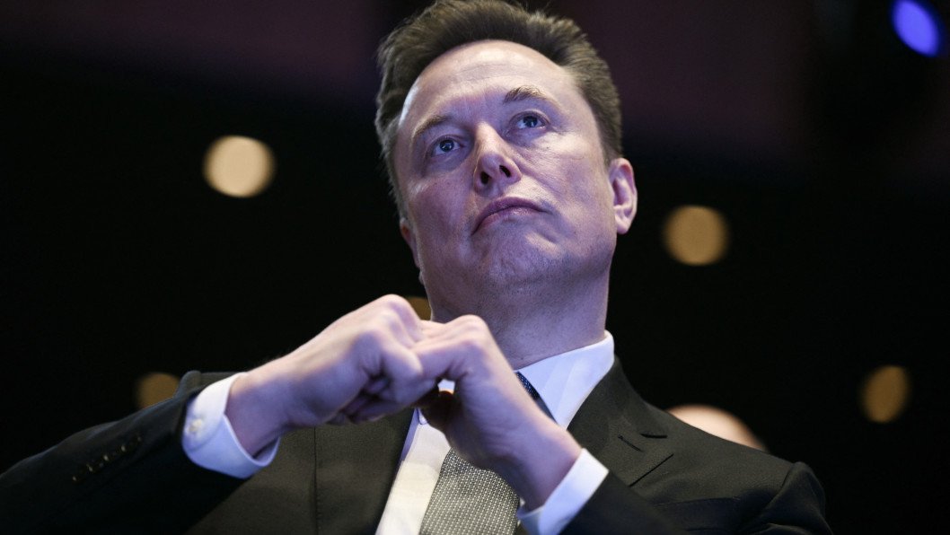Elon Musk Responds to Ukraine Over Blocking Starlink Use by Russian Forces