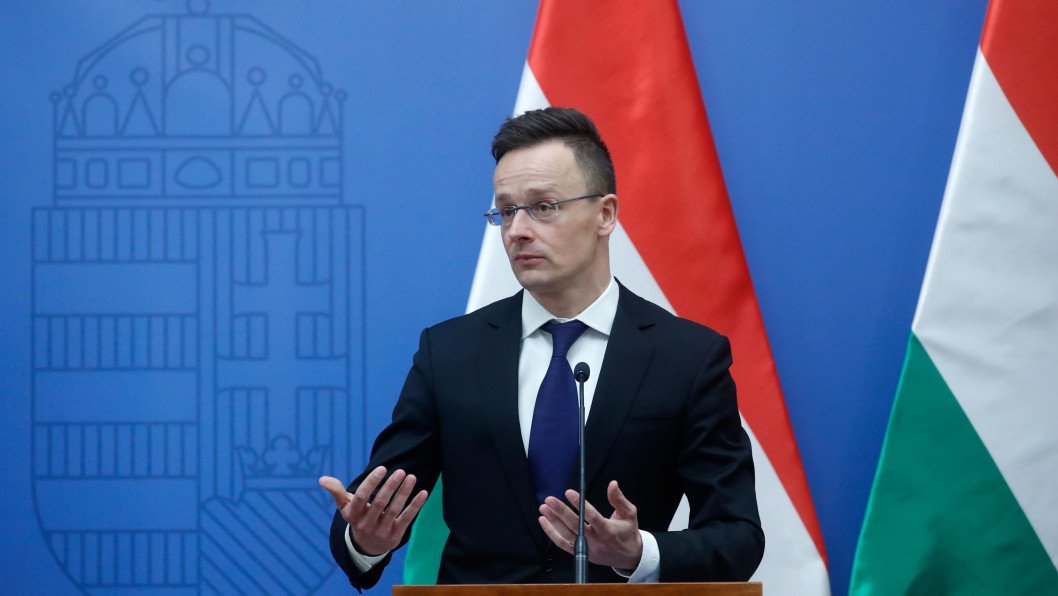 Hungary Defies US Push, Will Keep Importing Russian Oil