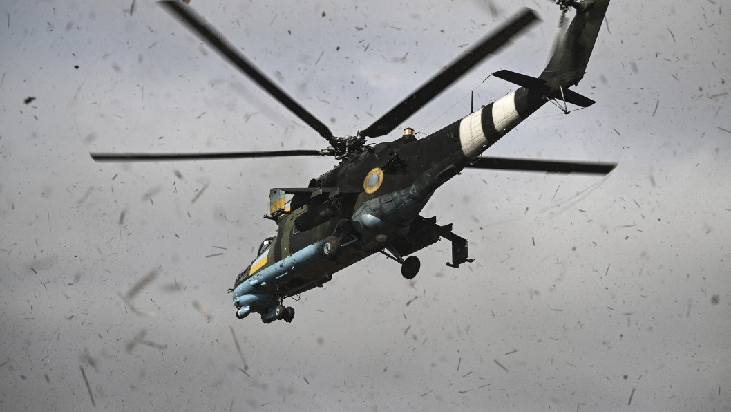 Ukrainian Helicopter Finds Russia’s Hidden Forest Position—and Sets Off Massive Detonations