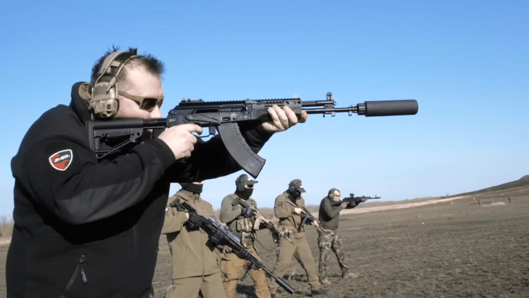 Escape From Tarkov Gaming Studio Faces Backlash Over Ties to Russian Paramilitary Supporters