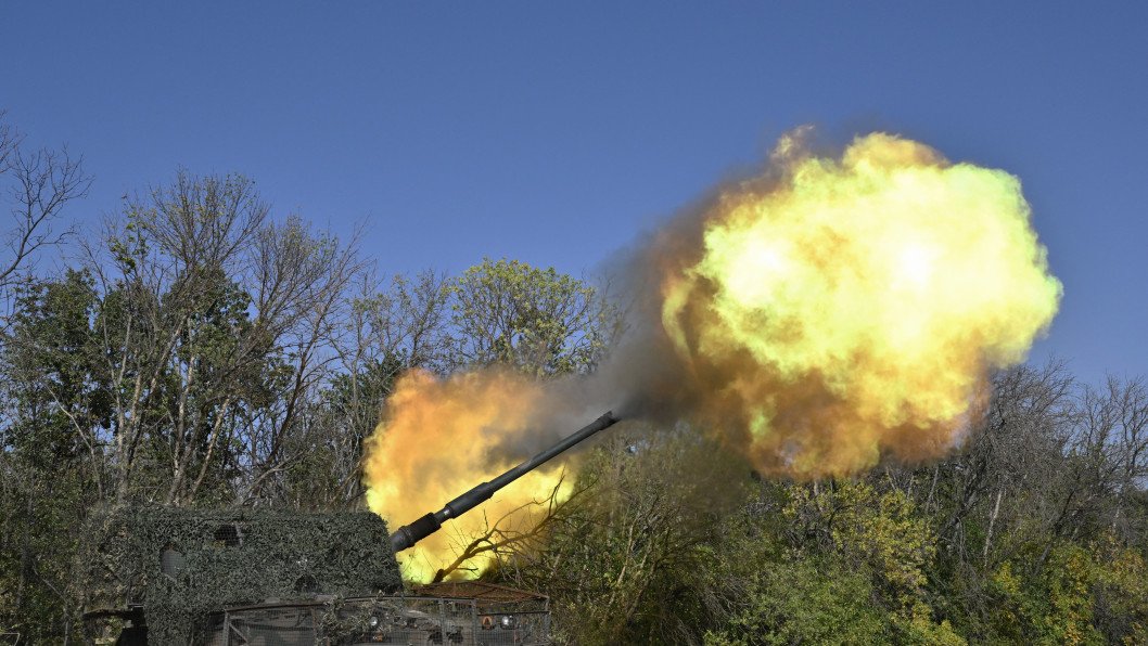 Ukrainian Armed Forces Set World Record for Longest Artillery Hit in Combat