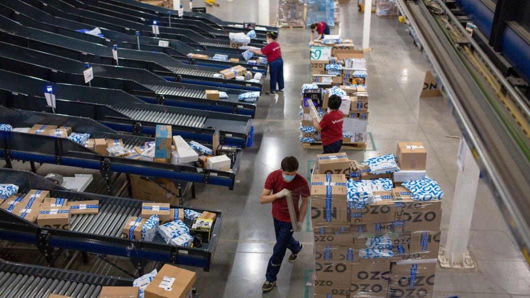 Russia Seeks South Asian Migrant Labor to Offset Severe Workforce Shortages