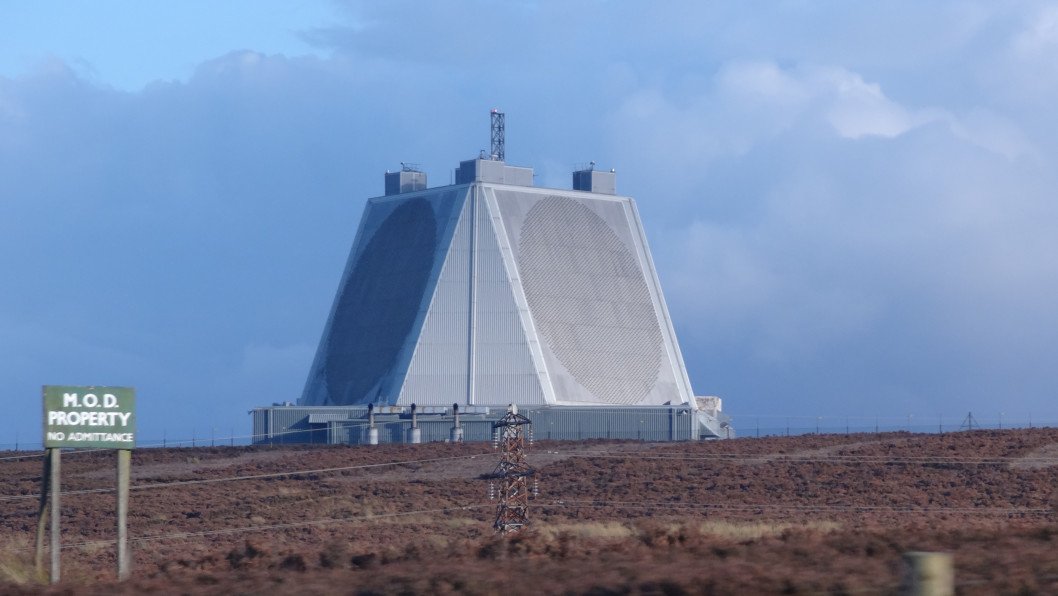 Iranian Strike Hits US Early Warning Radar in Qatar, Satellite Images Show Damage