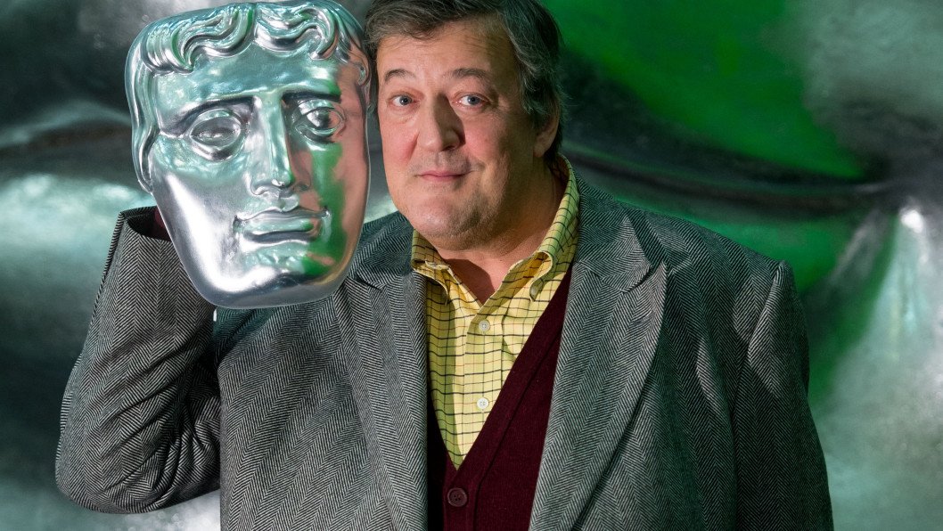 “Stephen Fry Into Ukraine” Is a Movie on Resilience, Humor and Mental Health Amid Existential War