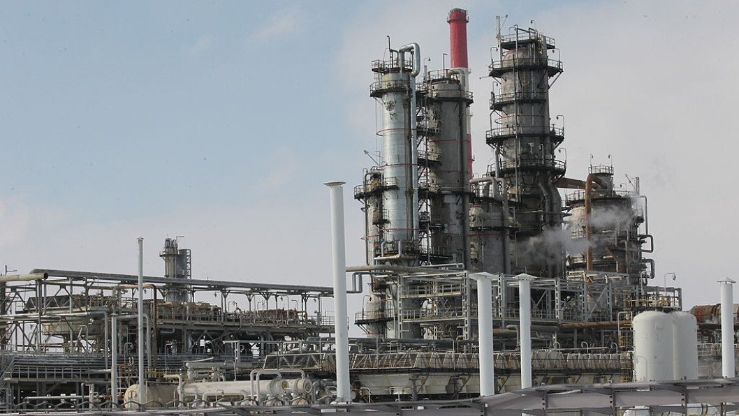 Russian Oil Profits Surge as Middle East Conflict and Kremlin Cash Counteract Ukrainian Drone Strikes