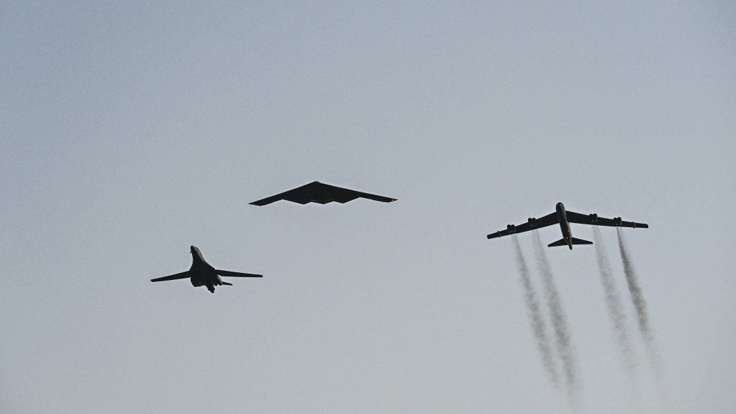US Modernizes B-52s, Deploys B-21s as Russia’s Bomber Fleet Cripples After Ukraine’s Operation Spider Web