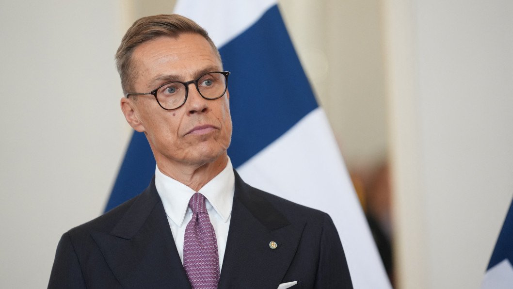 Putin Avoids EU Leaders, So Europe Is Searching for Someone He Might Talk To