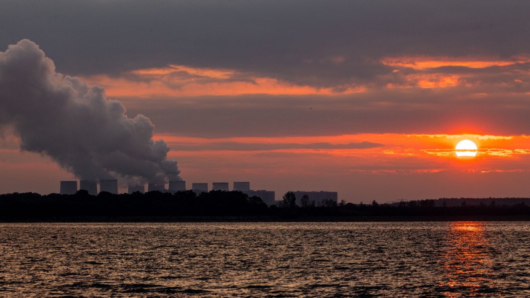 Homemade Rockets Reportedly Hit One of Germany's Largest Power Plants in Sabotage Attempt