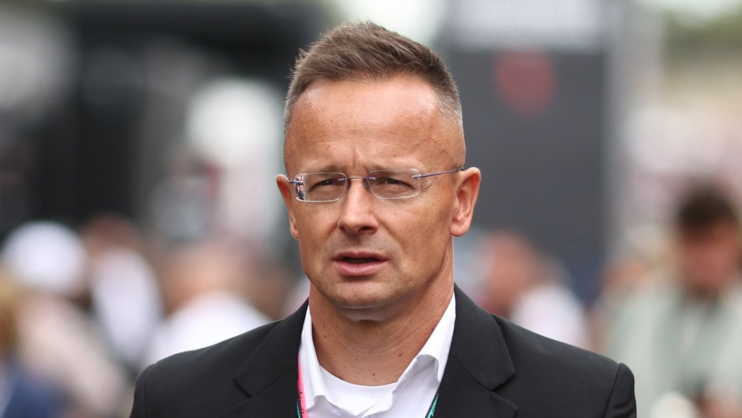 Hungary Threatens Veto on Launch of Ukraine’s EU Accession Process, Szijjártó Says