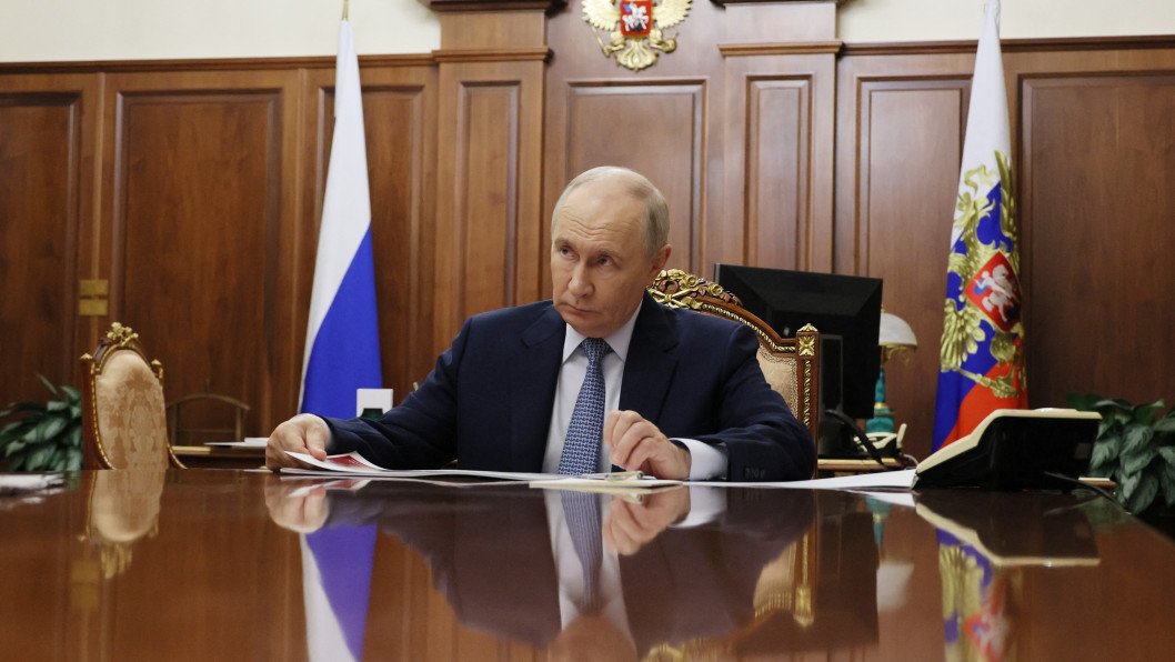 Ukrainian Drone Threats Force Putin to Move Major Sochi Summit to Moscow