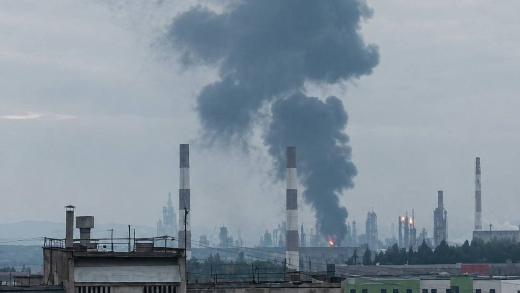 Ukraine’s Drones Reach Perm, Targeting a Russian Refinery Processing 13 Million Tons a Year