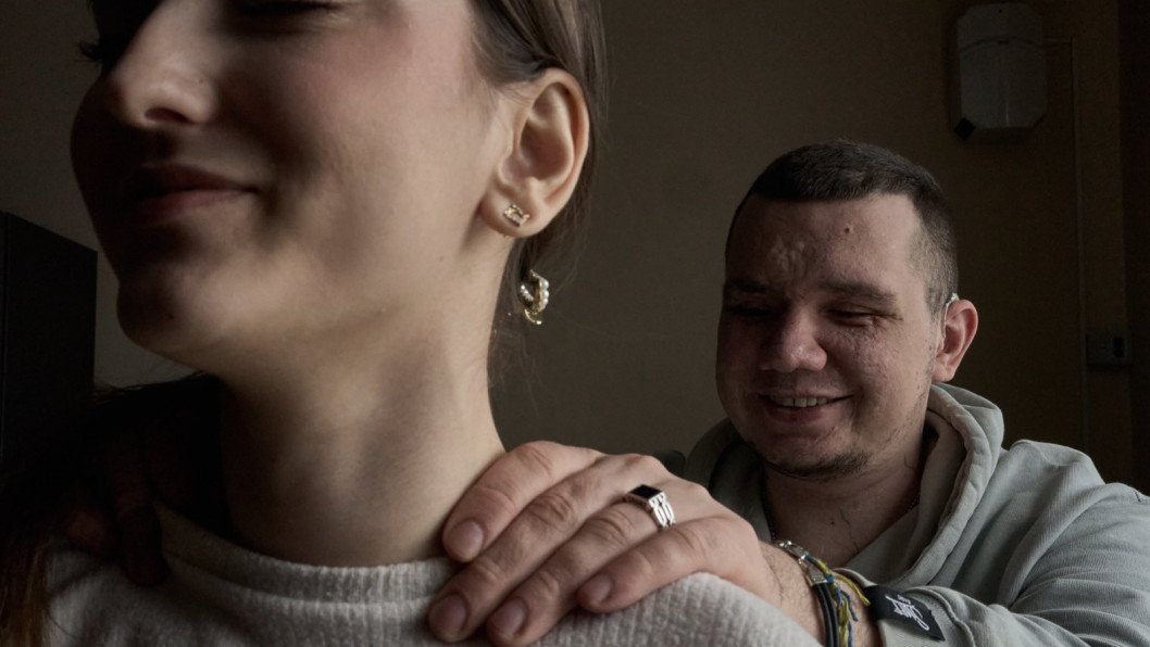 How Rehabilitation Helps Ukrainian Veterans Rebuild Their Lives After Losing Sight