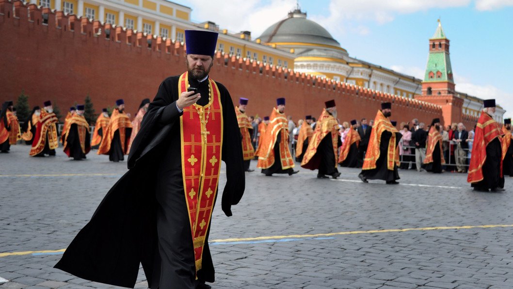 Russian Church Says Use of Social Media Amounts to “Dark Magic” and Extremism