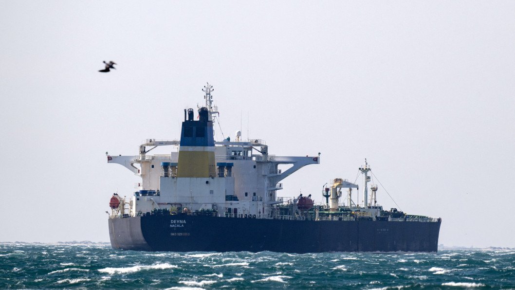 UK Moves to Strike Russian Shadow Fleet Vessels Operating in Its Waters