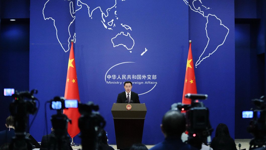 China advierte a Ucrania contra sanciones a empresas chinas por supuesto apoyo a Rusia