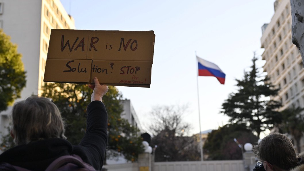 Tokyo Shuts Down All Japan Trade Centers in Russia Amid War Against Ukraine