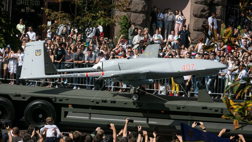 Ukraine’s Bayraktar TB2 Returns to Combat — Why Now, and Where Has It Been? The Full Story of a Wartime Legend