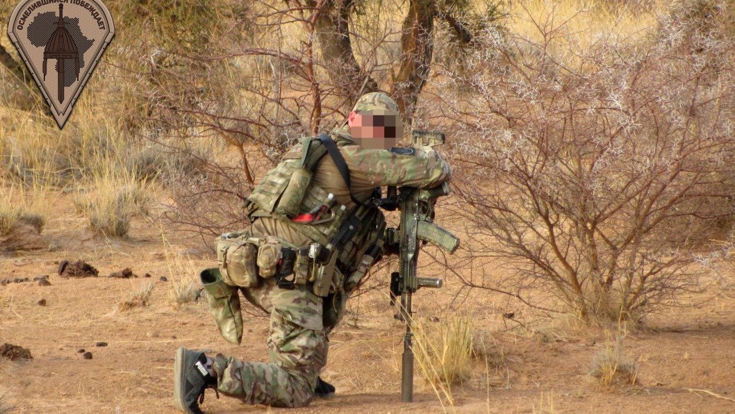 Russia’s “African Corps” Abandons Strategic Desert Base in Mali as Rebels Advance