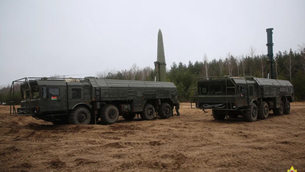 Russia Moves Nuclear Warheads Into Belarus Under Cover of Iskander-M Drills