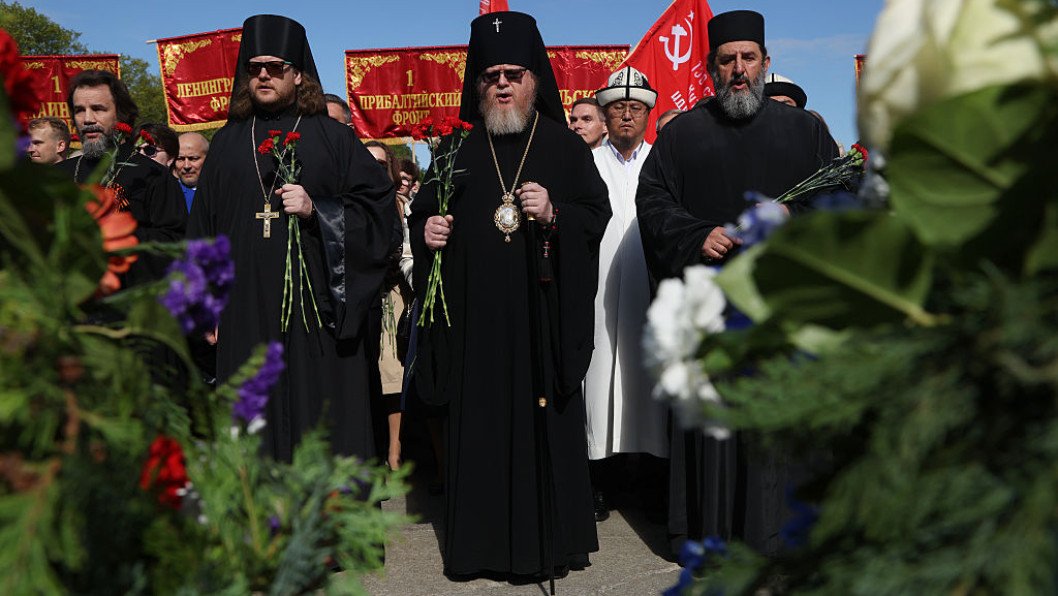 Forget Space Stations—Russian Priest Says Russia Needs an Autocratic Tsar