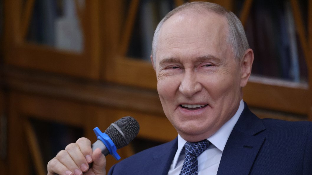 Putin Uses Orcas “Tearing Bears Apart” to Explain Russia’s War Against Ukraine to Children