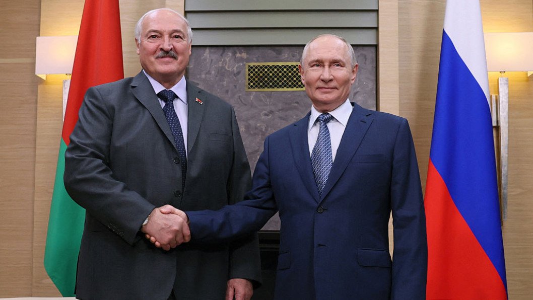 Lukashenko Orders “People’s Militia” Units in Every Belarusian Village Council