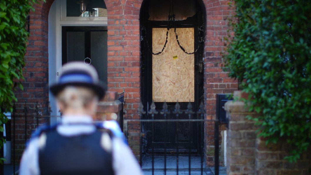 Russian Recruitment Suspected Behind Arson Attacks on Keir Starmer-Linked Properties