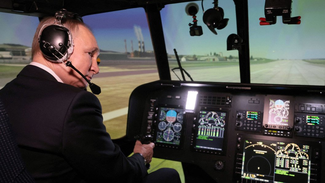 Putin Reportedly Flown Into Ukrainian Drone Ambush, Sources Say