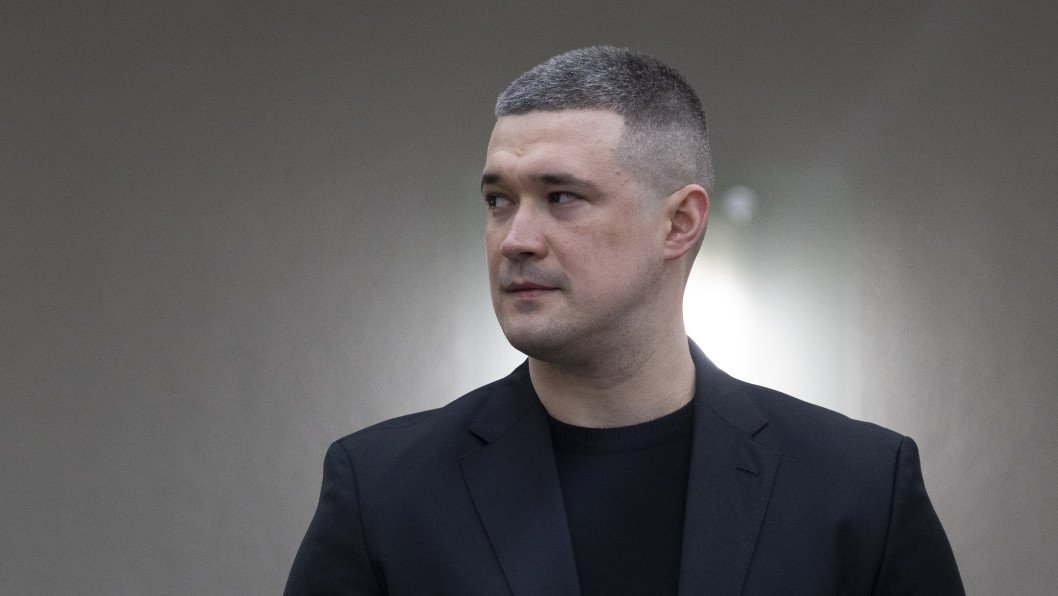 Drone Warefare, Military Reform, and Corruption: Ukraine’s Defense Minister on the Future of War