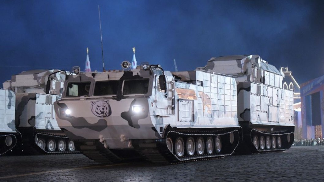 Ukrainian Drones Wipe Out Russia’s Tor-M2DT Arctic Missile System Built for -50°C