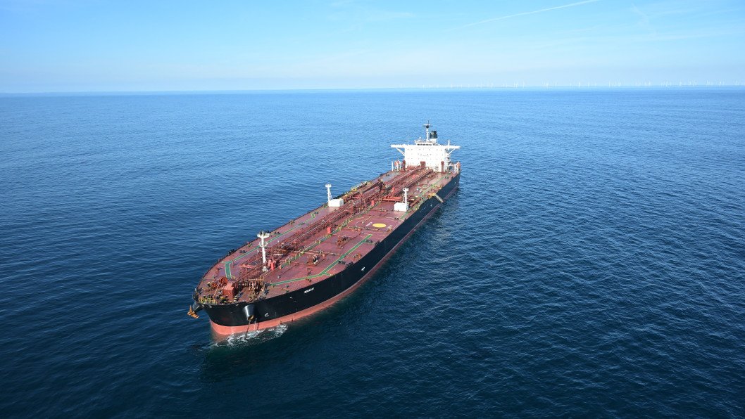 La flota fantasma de Rusia derrama petróleo por toda Europa mientras la evasión de sanciones se convierte en un desastre medioambiental