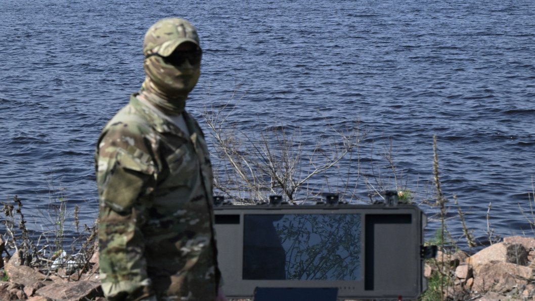 Fearing Ukrainian Strikes, Russian Navy Halts Sea Mine Operations in Black Sea