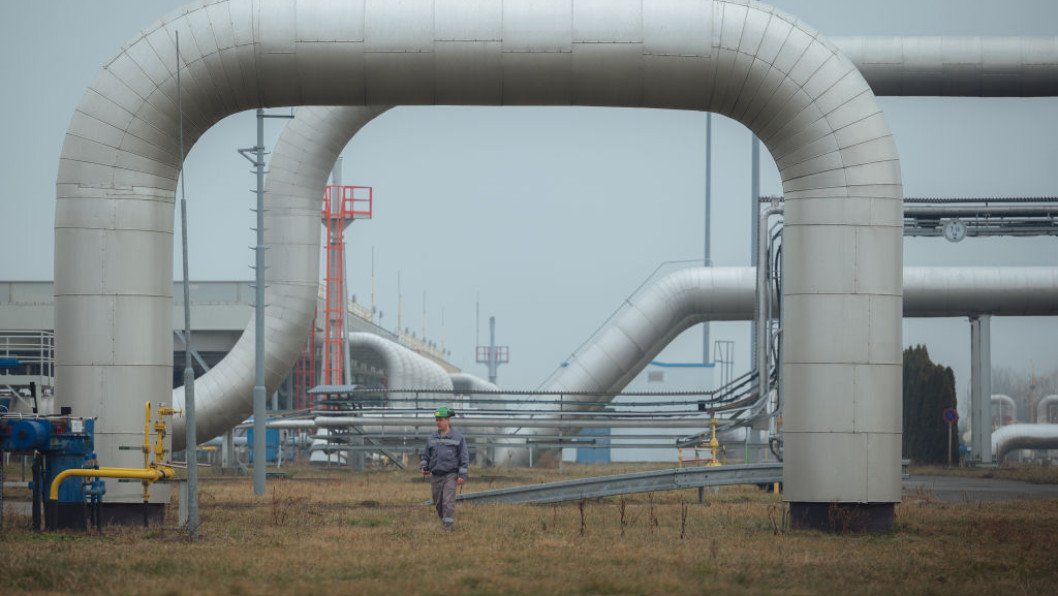 EU Adopts Law to Fully Phase Out Russian Gas and LNG Imports by 2027